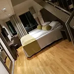 杜姆奥丝斯堪迪克酒店 杜姆奥斯