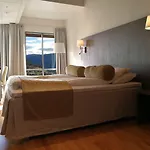 杜姆奥丝斯堪迪克酒店 2*