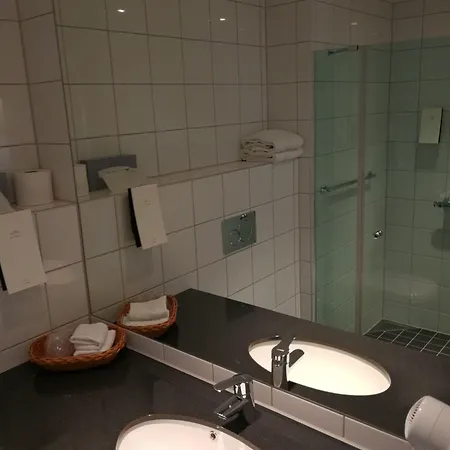 Ξενοδοχείο Dombas Hotel