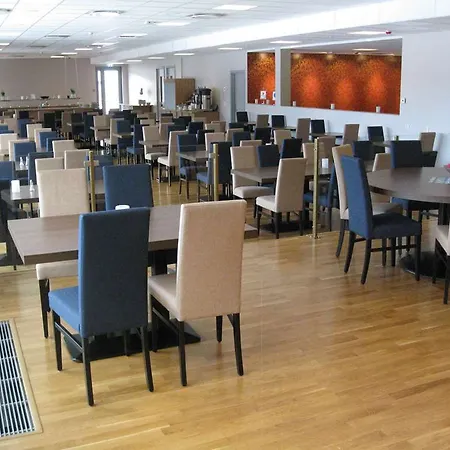 فندق Dombas Hotel