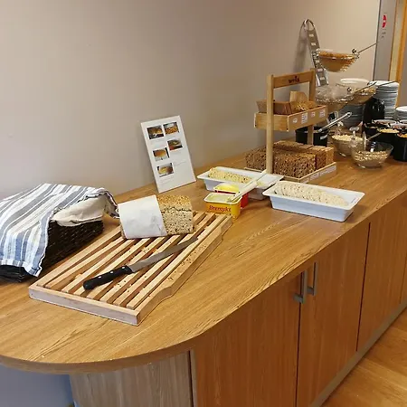 Dombas Hotel Szálloda