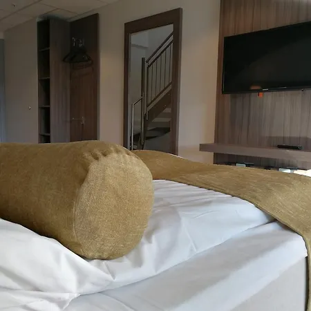 Dombas Hotel فندق 3*