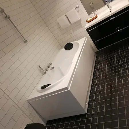 Dombas Hotel فندق