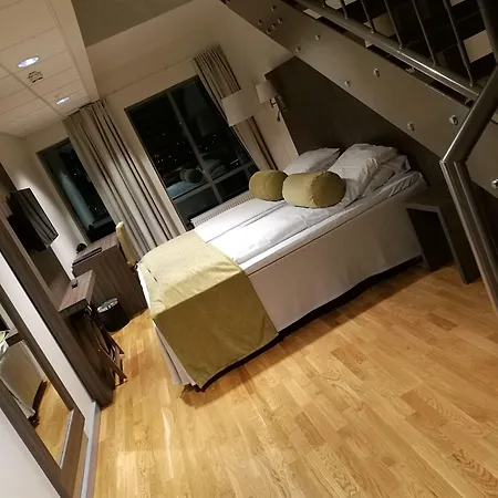 Dombas Hotel דומבס