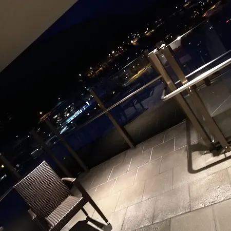 Dombas Hotel מלון דומבס