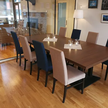Dombas Hotel מלון