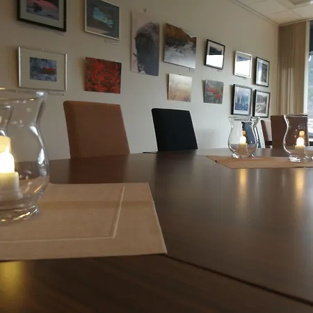 מלון Dombas Hotel דומבס