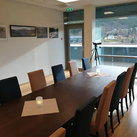 Dombas Hotel 2*